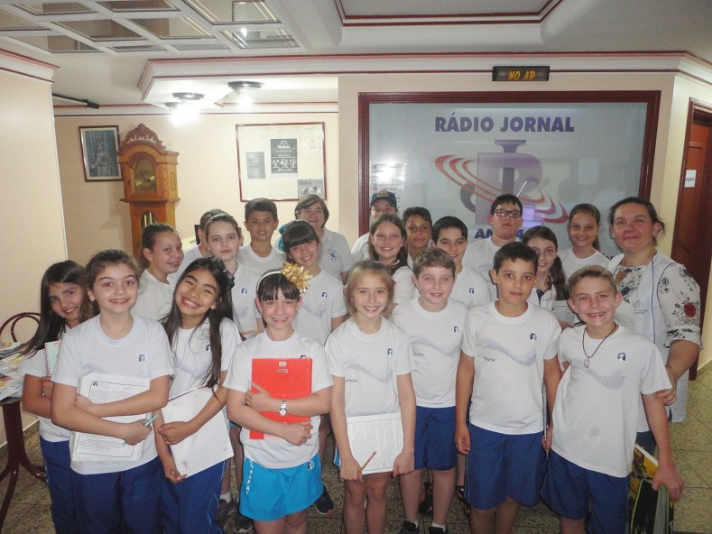 5º Ano: Conhecendo a Rádio Jornal