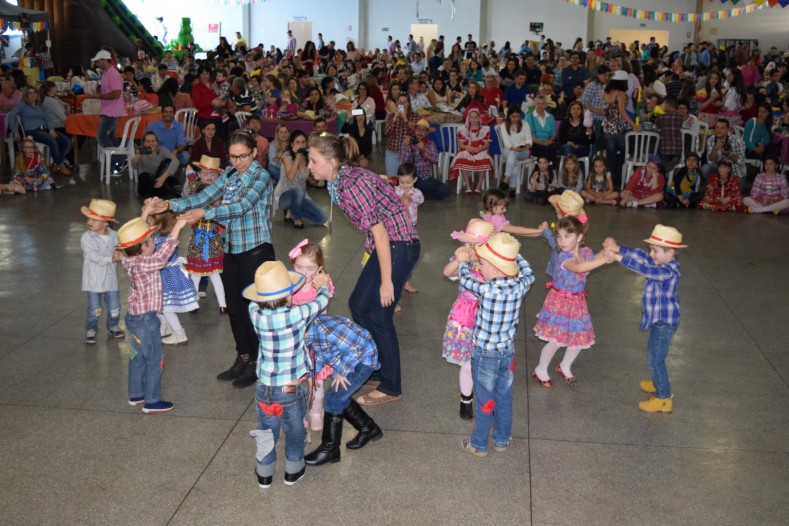 Espaço Cultural Junino 2016: Educação Infantil - Nível IV