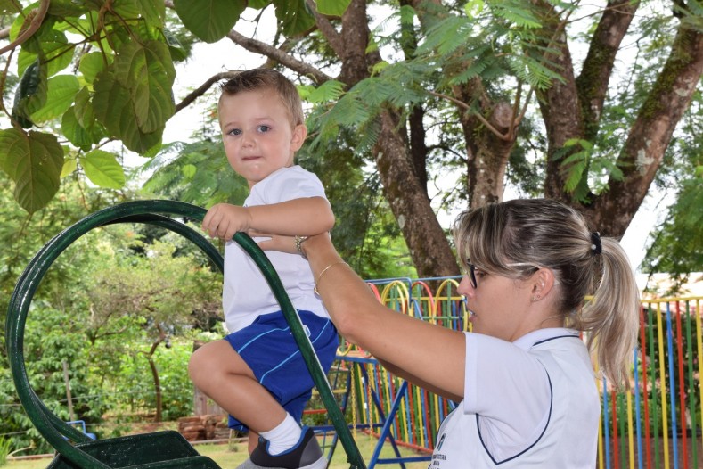 Parquinho: Infantil II e Infantil III