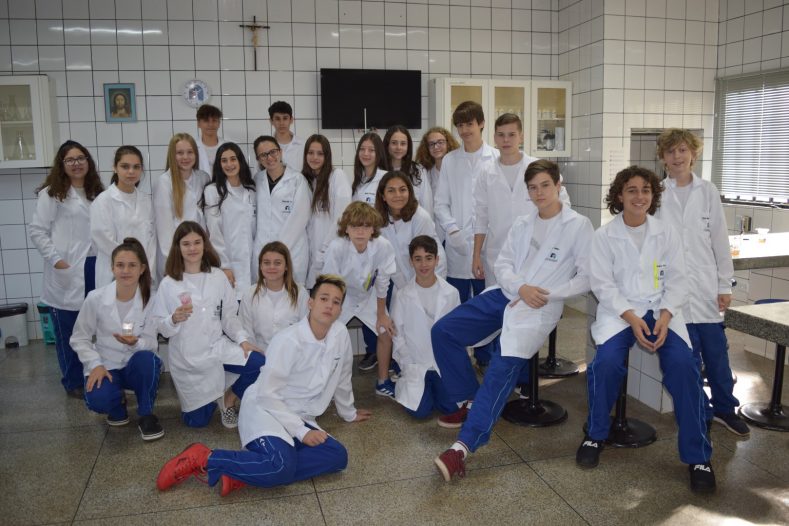 8º Ano - Cultivando e observando Bactérias