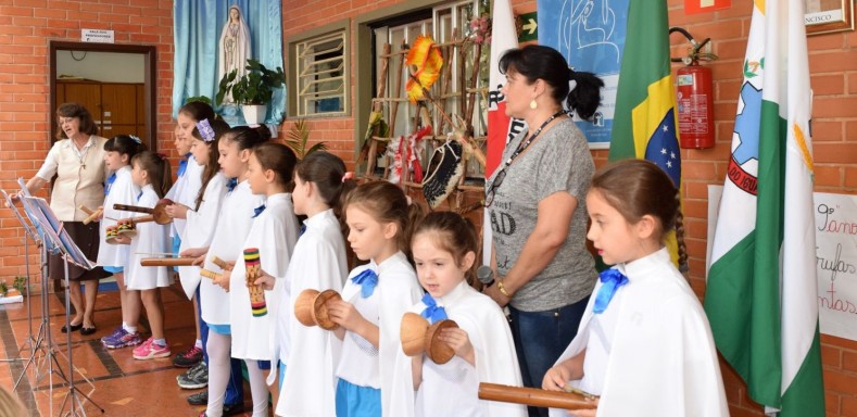 Dia do Índio, Tiradentes e Descobrimento do Brasil