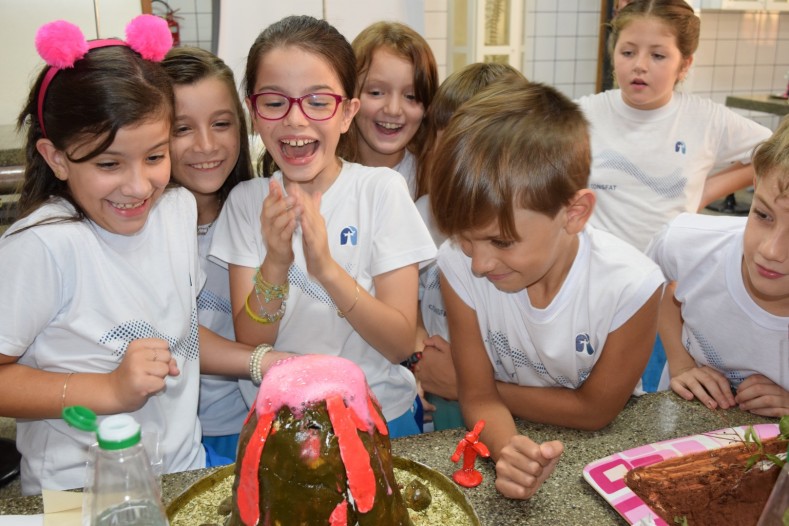 4º Ano EF - Vulcões em erupção