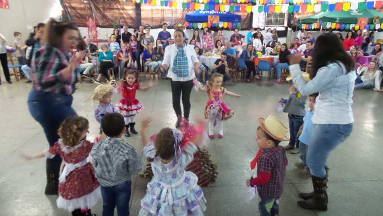 Espaço Cultural Junino 2016: Educação Infantil - Nível III