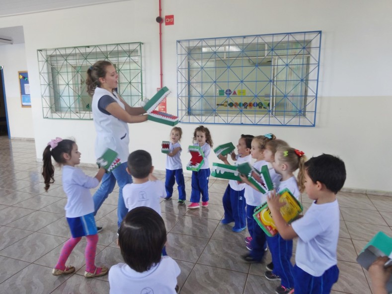 Infantil IV: Fantoches de Jacaré