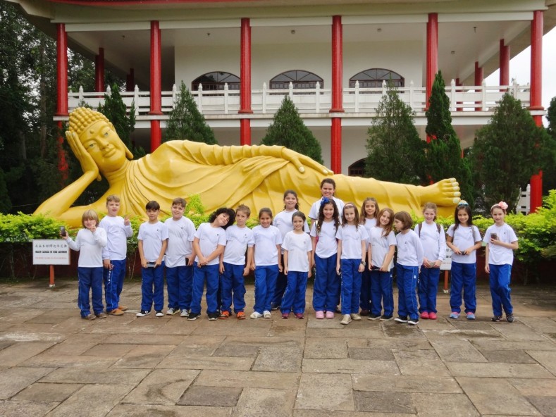 4º Ano - Templo Budista e Vale dos Dinossauros