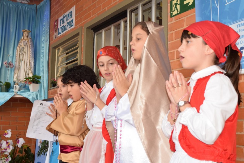 Dia de Nossa Senhora de Fátima